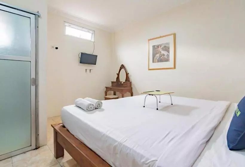 Urbanview Hotel Mon Bel Cibodas By Reddoorz