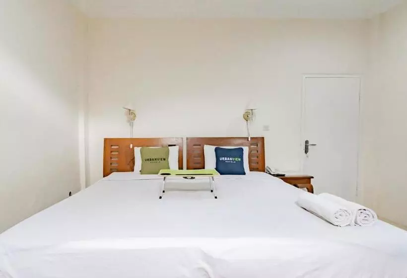 Urbanview Hotel Mon Bel Cibodas By Reddoorz