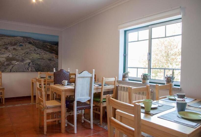 تختخواب و صبحانه Casa Mariolas