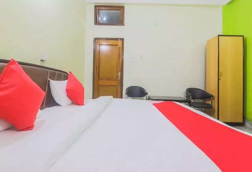 ホテル Baruah's Guest House By Oyo Rooms