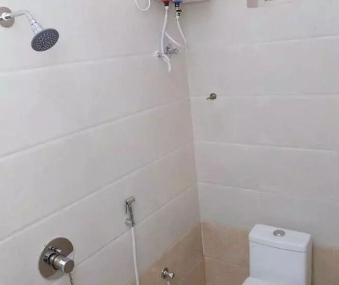 هتل Brundavan Suites