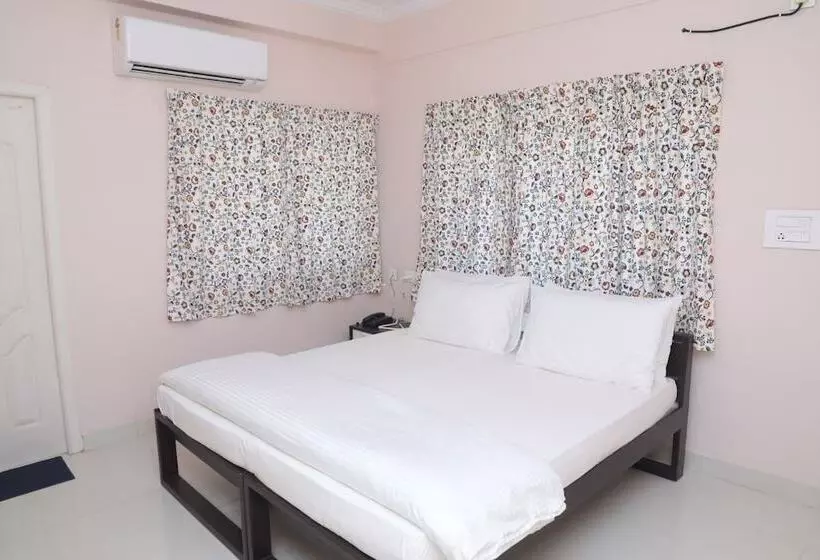 Hotelli Brundavan Suites