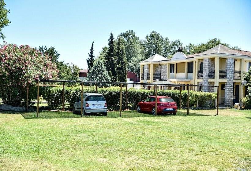 هتل Mobile Homes Giovanni's Beach Copacabana