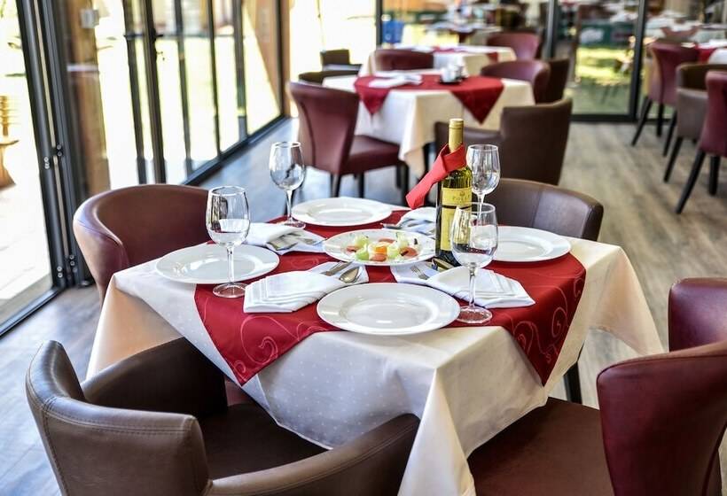 هتل Mobile Homes Giovanni's Beach Copacabana