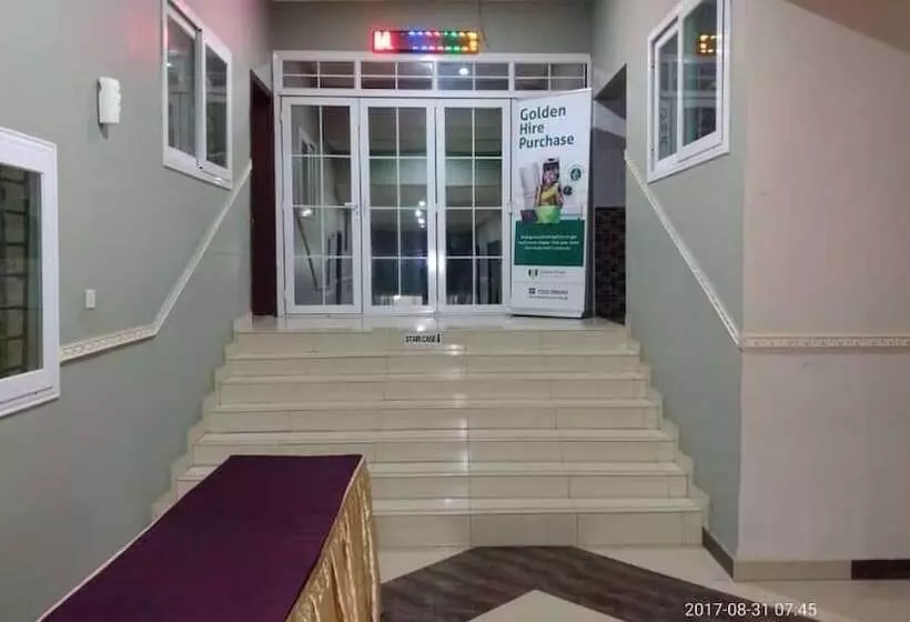 ホテル Obaa S Golden Plaza