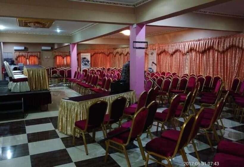 호텔 Obaa S Golden Plaza