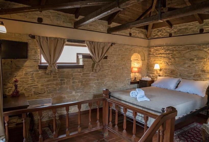 בית מלון כפרי Paradosiako Saratsi   Traditional Guest House