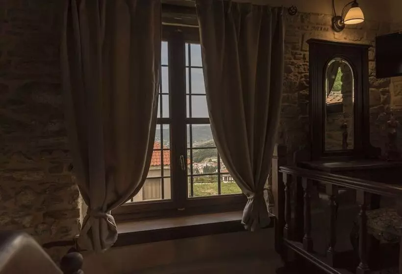 ホテル Paradosiako Saratsi   Traditional Guest House