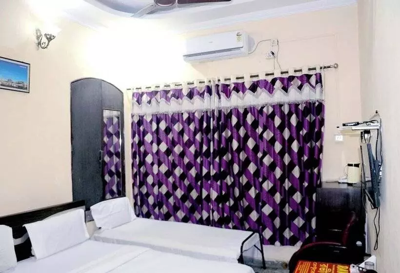 Hôtel Raviz Inn