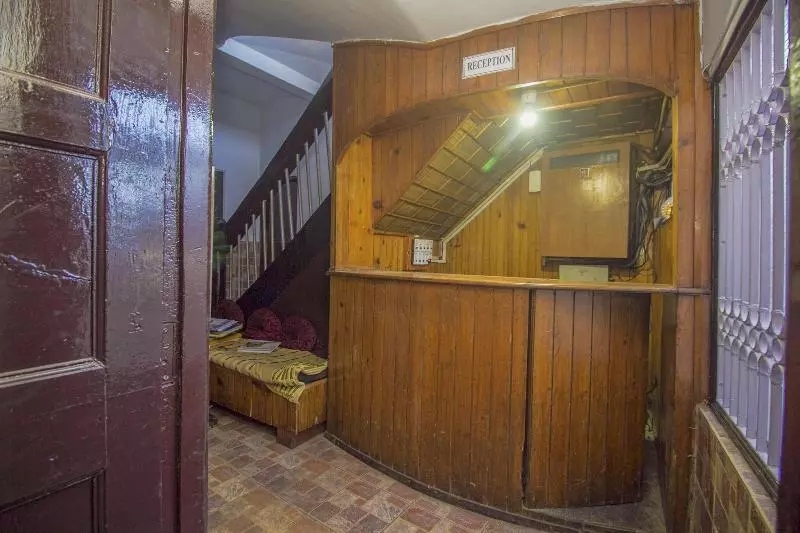 ホテル Summer Palace By Oyo Rooms