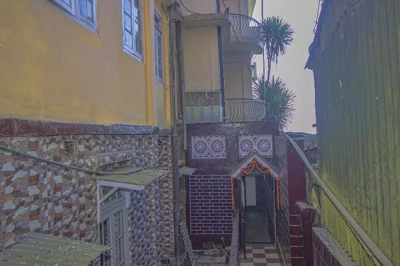 ホテル Summer Palace By Oyo Rooms