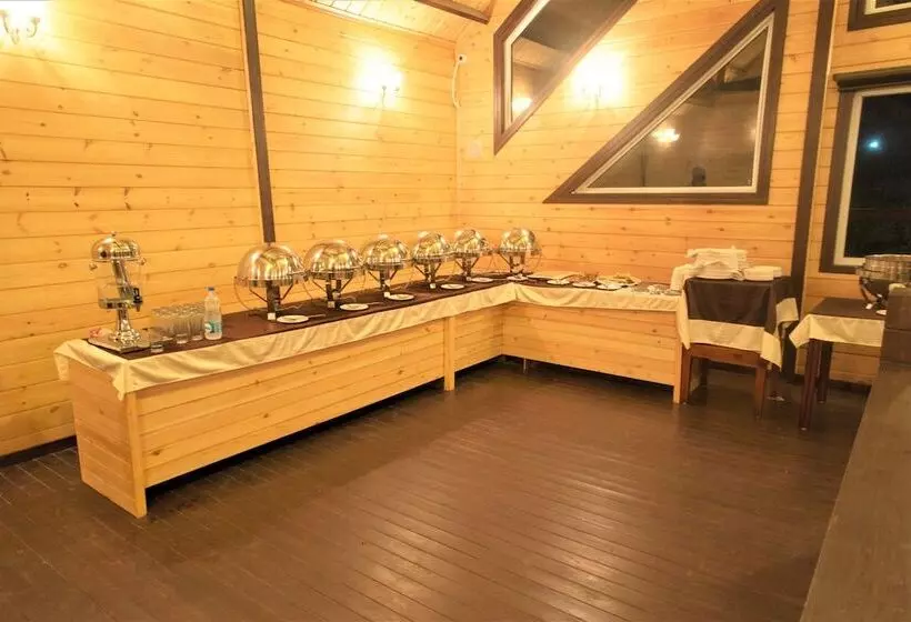 Hotelli The Himalayan Woods