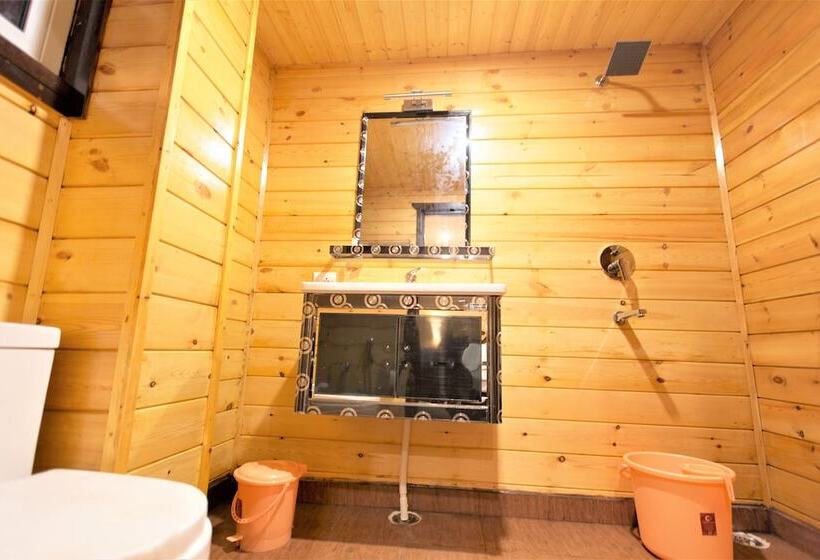 בית מלון כפרי The Himalayan Woods