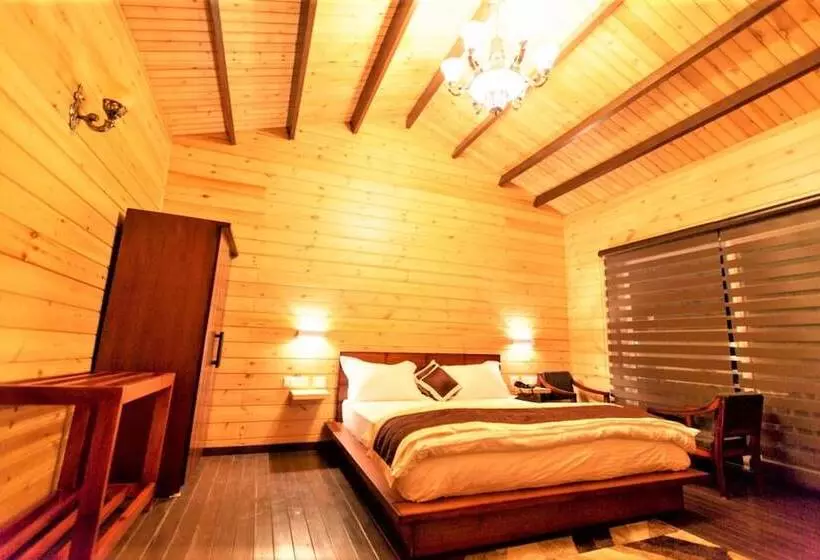 Hotelli The Himalayan Woods