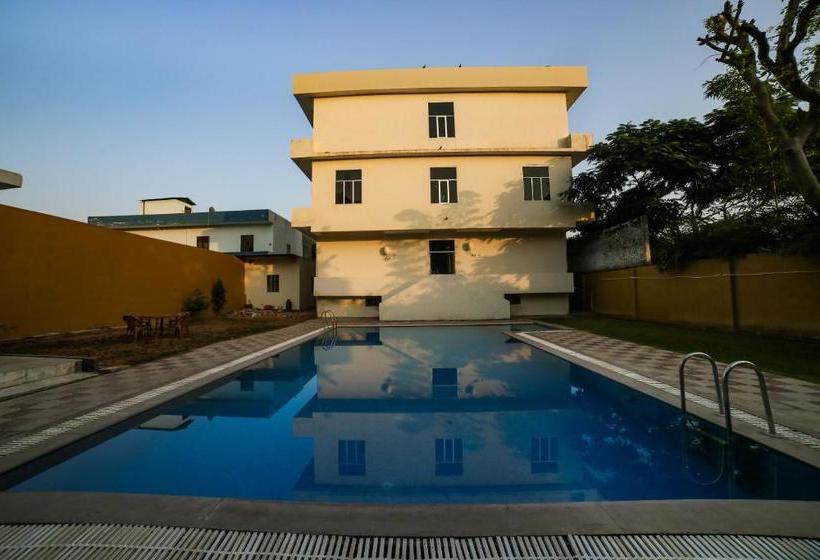 ホテル Tiger Regency Resort