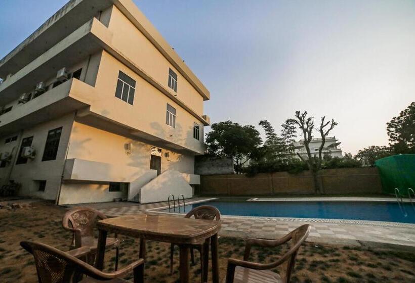 ホテル Tiger Regency Resort