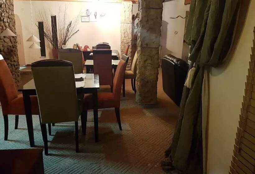 ペンション Izinga Guest House