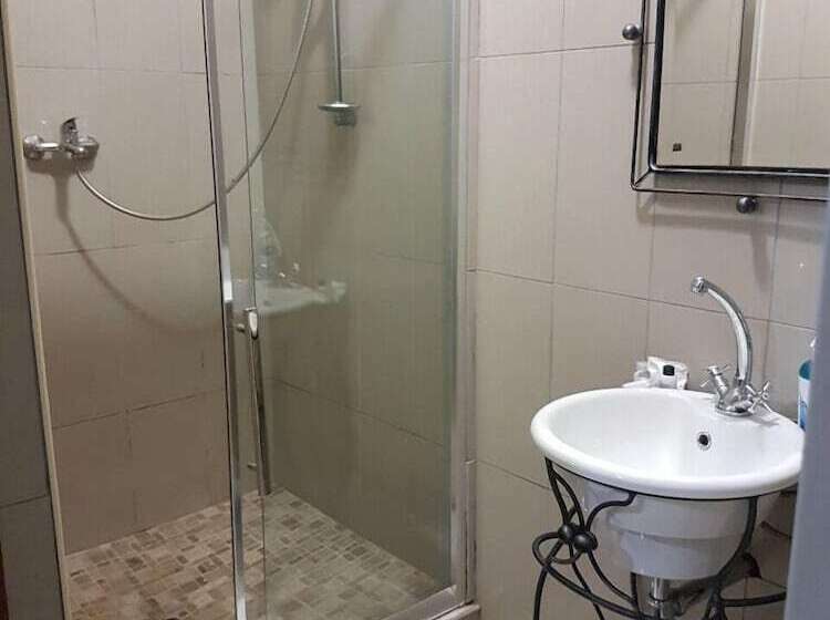 펜션 Izinga Guest House