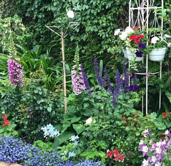 פנסיון On The Bay