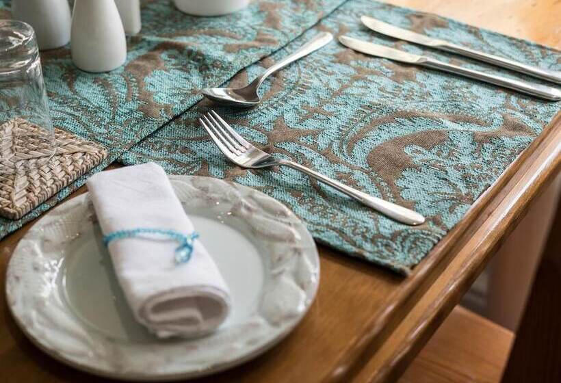 פנסיון On The Bay