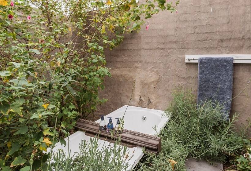 膳宿费 Veranda House