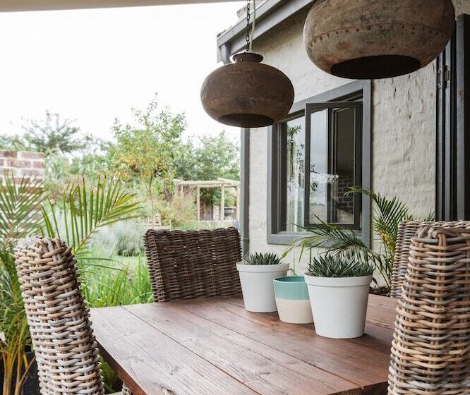 膳宿费 Veranda House