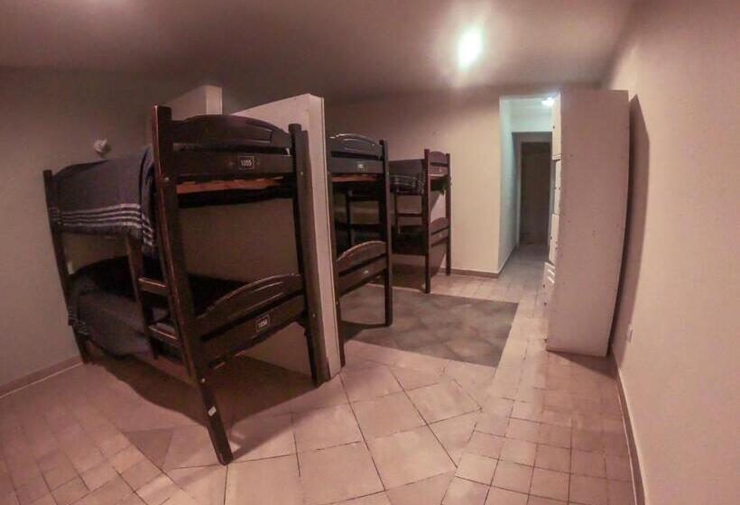 هاستل Folk Suites