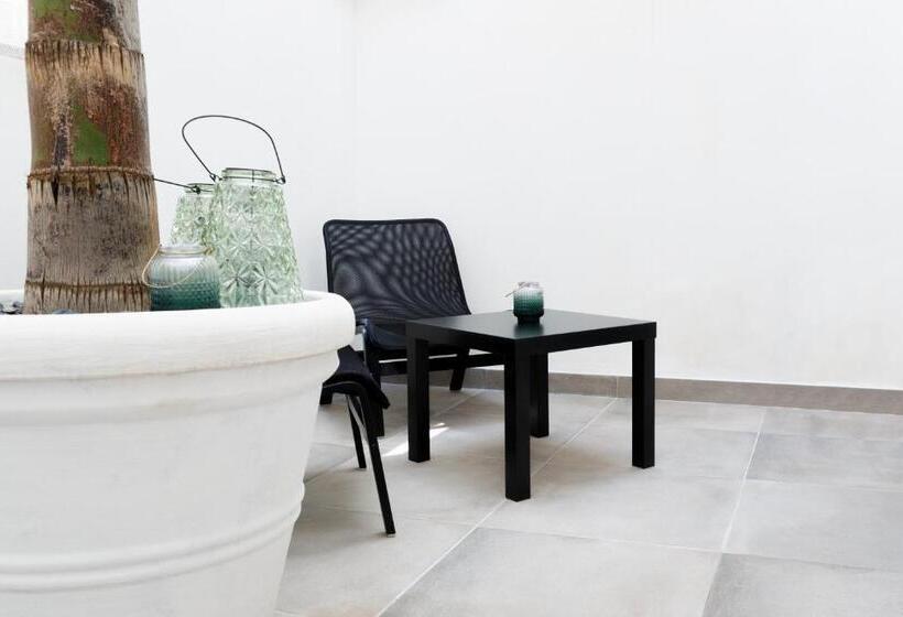 Bed and Breakfast Minimal Rooms