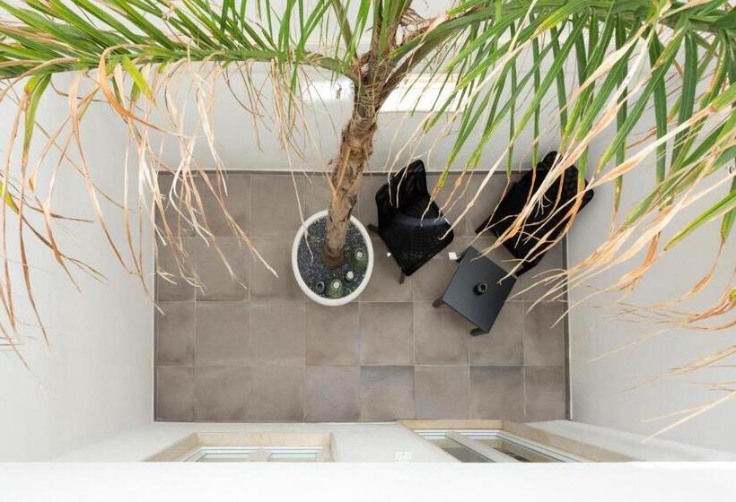 Bed and Breakfast Minimal Rooms