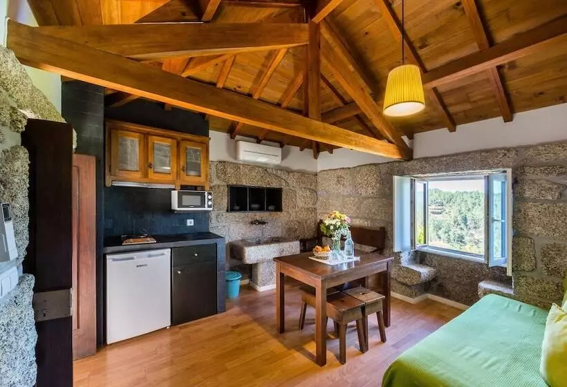 ベッドアンドブレックファースト Quinta Da Pousadela Agroturismo