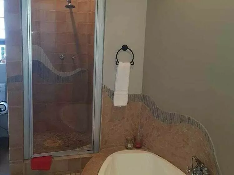 Aamiaismajoitus (B&B) Umuzi Guest House