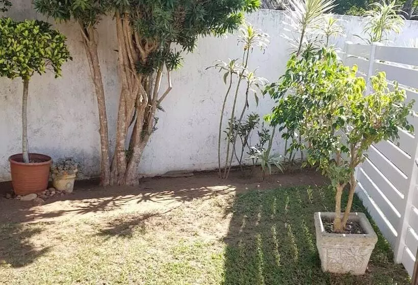 Aamiaismajoitus (B&B) Umuzi Guest House