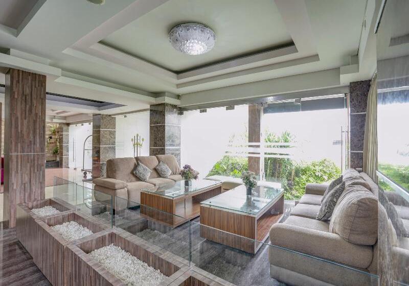 Collection O 499 Princess Keisha Hotel & Convention Center