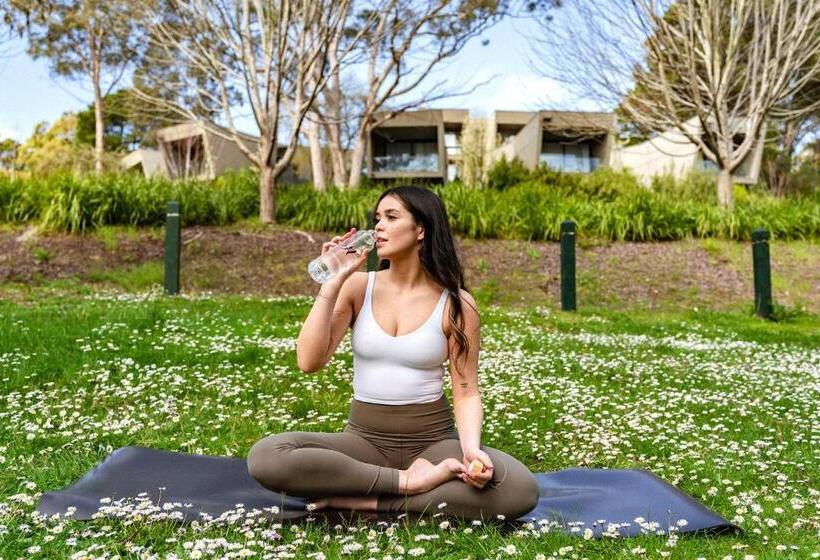 Hepburn Springs Escape