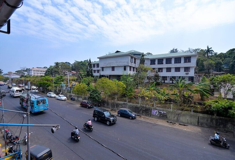 هتل Coral Inn  Hci