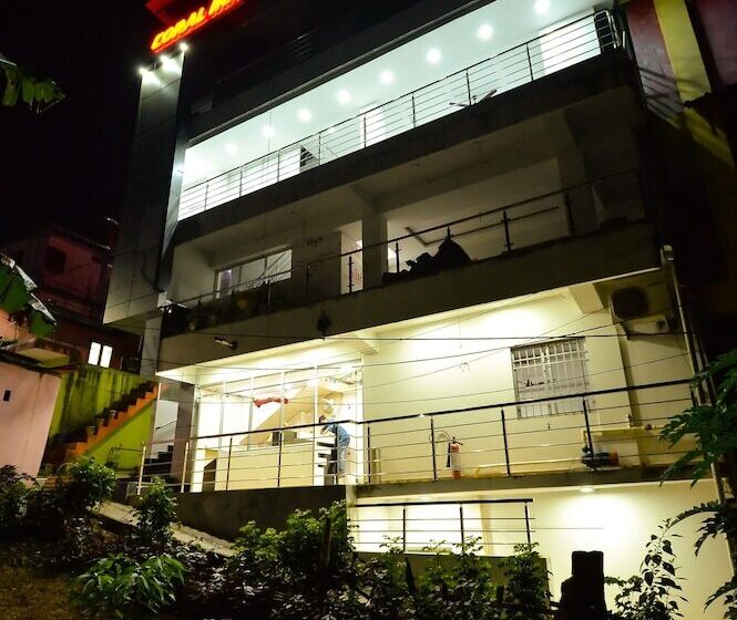 هتل Coral Inn  Hci