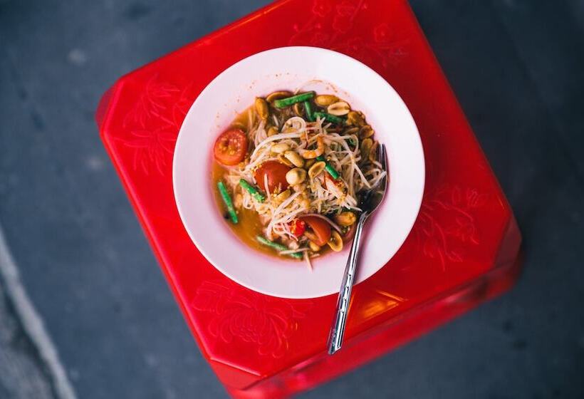 هتل Coral Inn  Hci