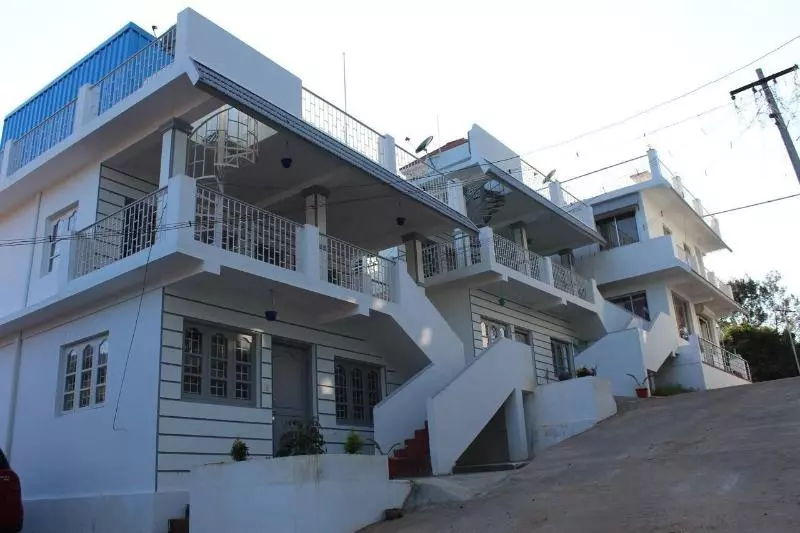 Hotelli Fab Pearls Resort