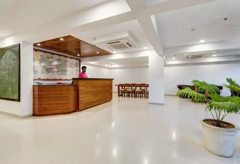 هتل Ginger Surat City Centre