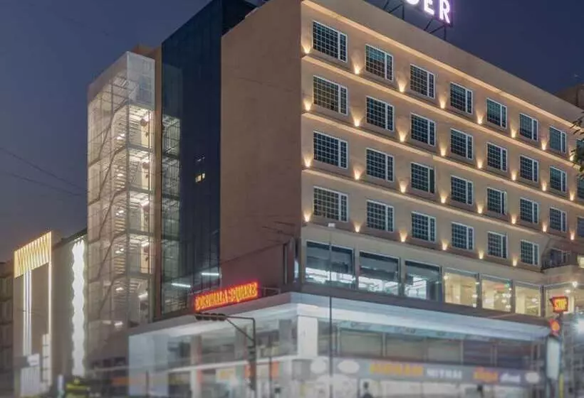 هتل Ginger Surat City Centre