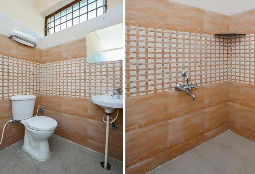 Hotell The Olive Grand