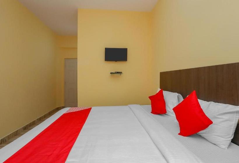 Hotell The Olive Grand