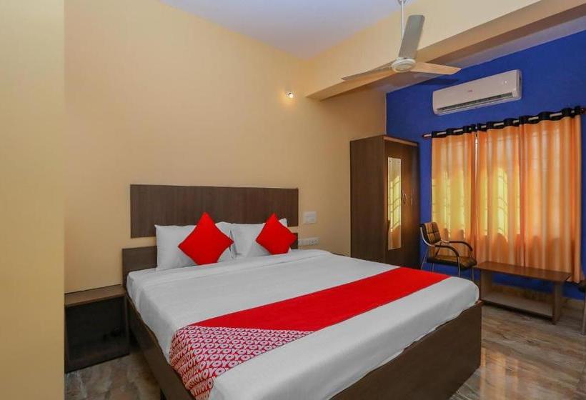 Hotell The Olive Grand