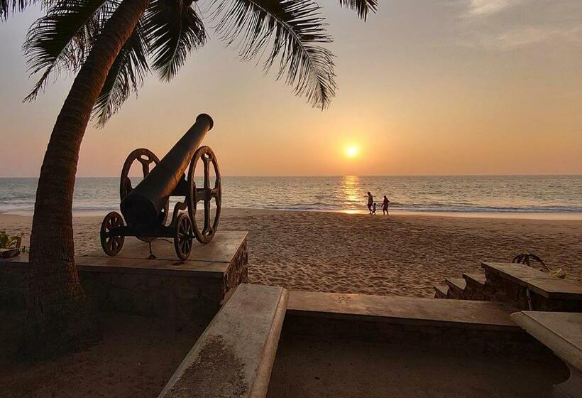 Sea Breeze Hotel Ambalangoda