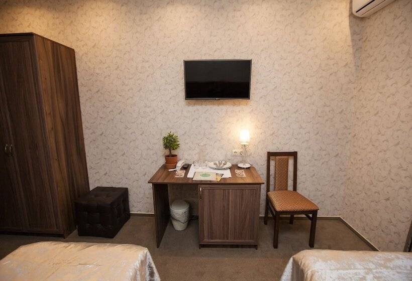 בית מלון כפרי Teta Kropotkin