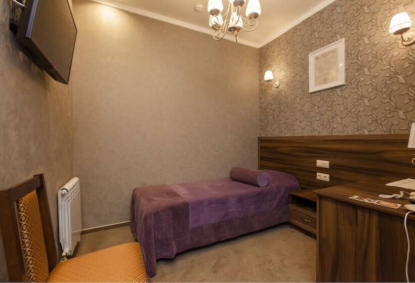 בית מלון כפרי Teta Kropotkin