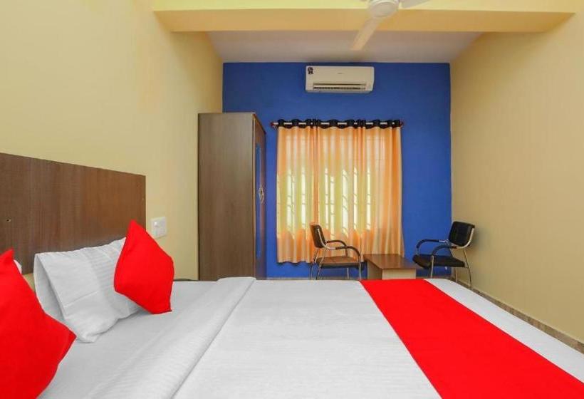 Hotell The Olive Grand