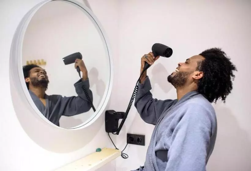 The Green Elephant Hostel & Spa