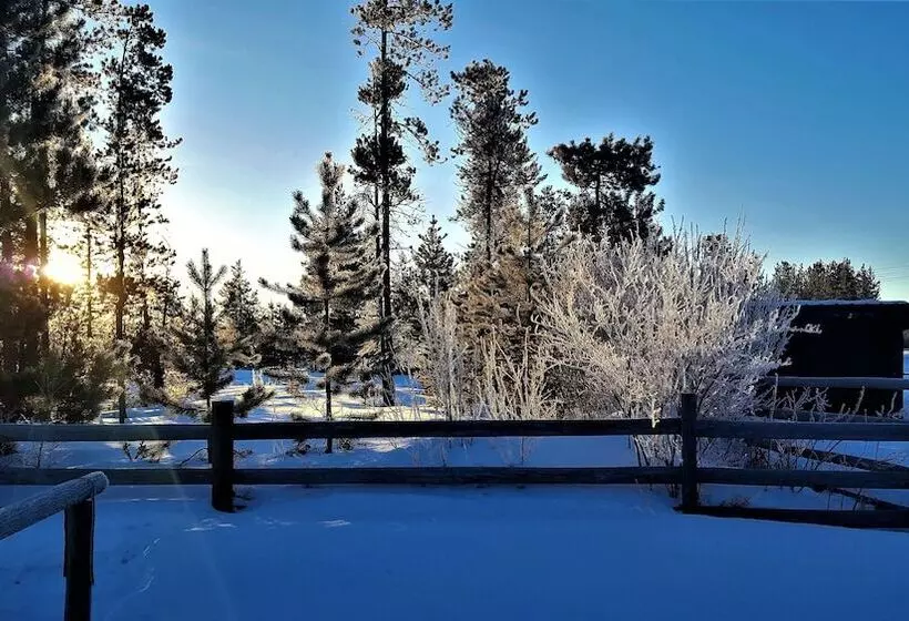 Woodhouse Cottages And Ranch