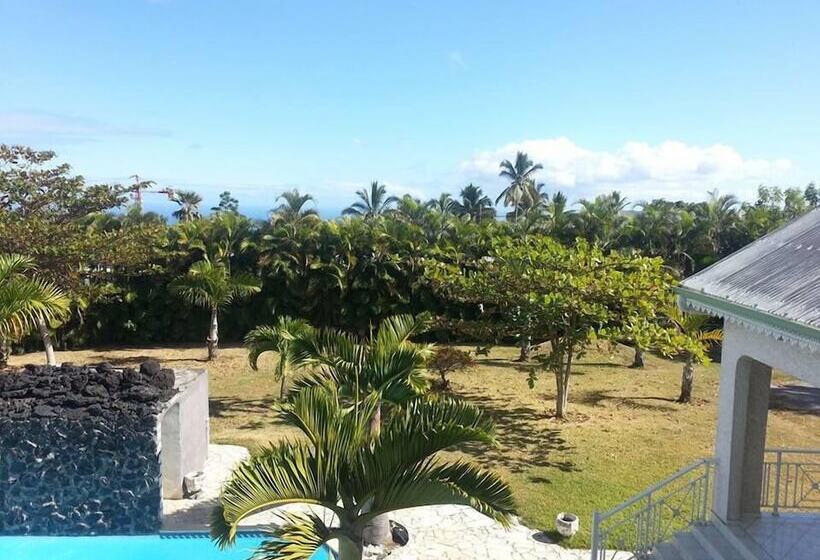 تختخواب و صبحانه La Kaz A Dom 974